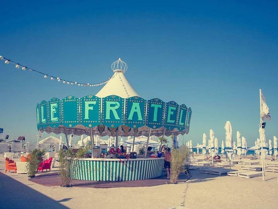 M&A Apartament Mamaianord エクステリア 写真